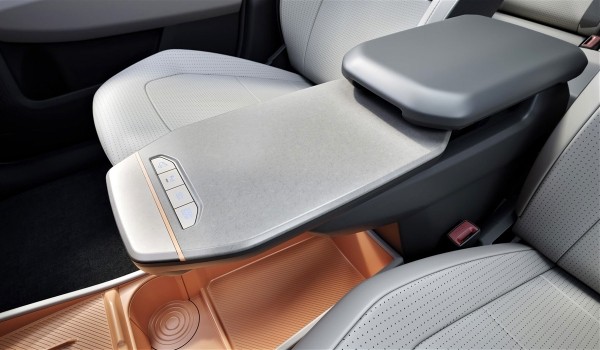 Представлен компактный паркетник Kia EV3 Представлен компактный паркетник Kia EV3