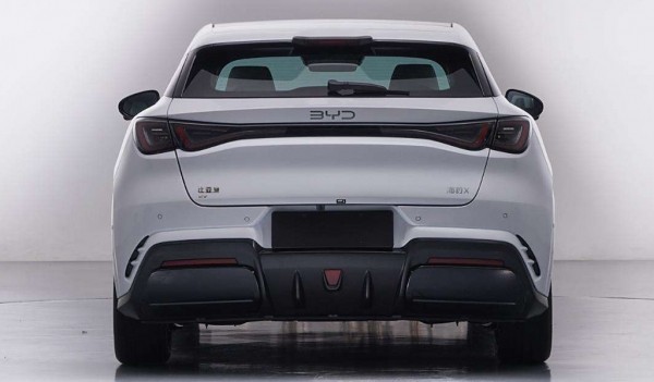 Концепт Ocean-M превратился в хэтчбек BYD Seal X