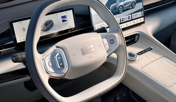 Представлен среднеразмерный кроссовер Geely Galaxy E5 Представлен среднеразмерный кроссовер Geely Galaxy E5