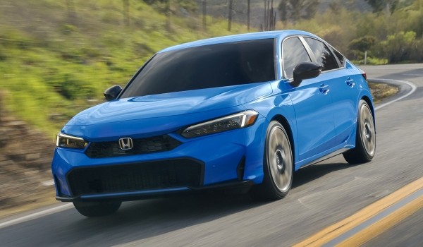 Обновленная Honda Civic представлена в Америке Обновленная Honda Civic представлена в Америке