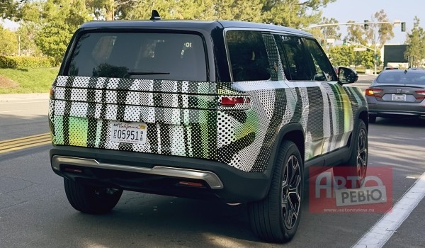 Обновленные электромобили Rivian: шпионские снимки и утечка данных Обновленные электромобили Rivian: шпионские снимки и утечка данных