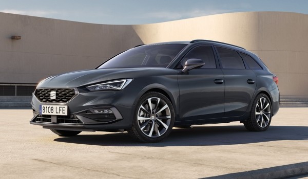 Seat Leon обновлен скромнее, чем аналогичная Cupra Seat Leon обновлен скромнее, чем аналогичная Cupra