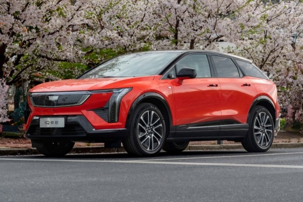 Кроссовер Cadillac Optiq дебютировал в Китае Кроссовер Cadillac Optiq дебютировал в Китае