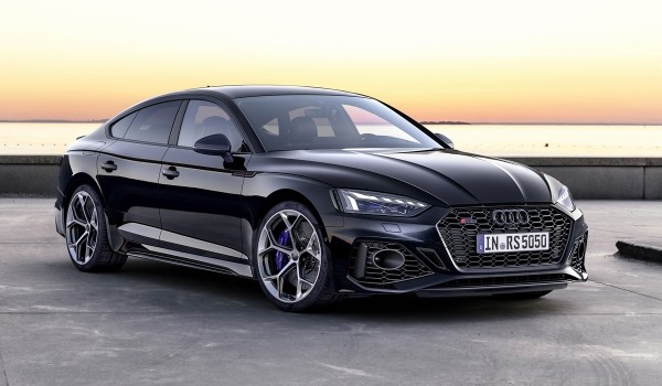 Подготовлена юбилейная версия универсала Audi RS 4 Avant Подготовлена юбилейная версия универсала Audi RS 4 Avant