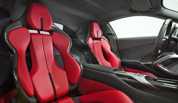 Суперкар Ferrari 12Cilindri пришел на смену модели 812