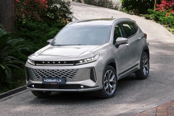 В России начались продажи обновленных кроссоверов Exeed LX