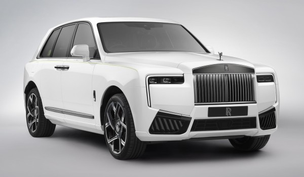 Кроссовер Rolls-Royce Cullinan: обновление и молодежный имидж Кроссовер Rolls-Royce Cullinan: обновление и молодежный имидж