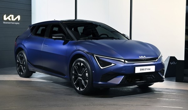 Электромобиль Kia EV6 обновлен, на подходе EV3