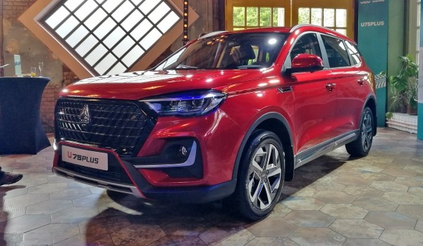 В Москве состоялась презентация двух кроссоверов VGV