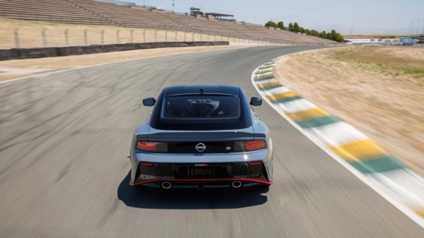 Из-за чего компания Nissan будет продавать свои автомобили в убыток