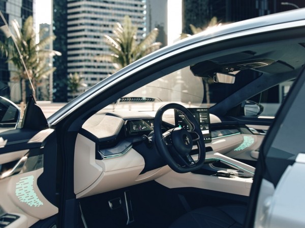 Китайский лифтбек Zeekr 001 стал бестселлером в России, есть ли подвох Китайский лифтбек Zeekr 001 стал бестселлером в России, есть ли подвох