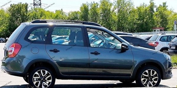 Люксовую Lada Granta случайно рассекретили на фото: сборка может начаться летом Люксовую Lada Granta случайно рассекретили на фото: сборка может начаться летом