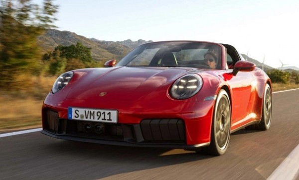 На тестах замечен обновленный Porsche 911 в версии GT2 RS На тестах замечен обновленный Porsche 911 в версии GT2 RS