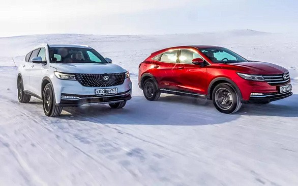 Новая модель электрокара Geely Galaxy E5 выходит на авторынок