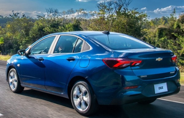 Перекупщик назвал преимущества и недостатки седана Chevrolet Onix Перекупщик назвал преимущества и недостатки седана Chevrolet Onix