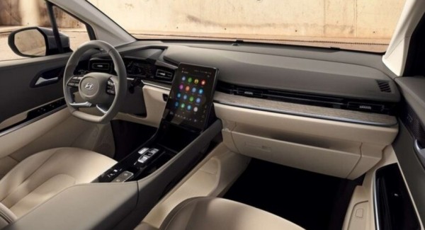 В России впервые стал доступен роскошный минивэн Hyundai Custin В России впервые стал доступен роскошный минивэн Hyundai Custin