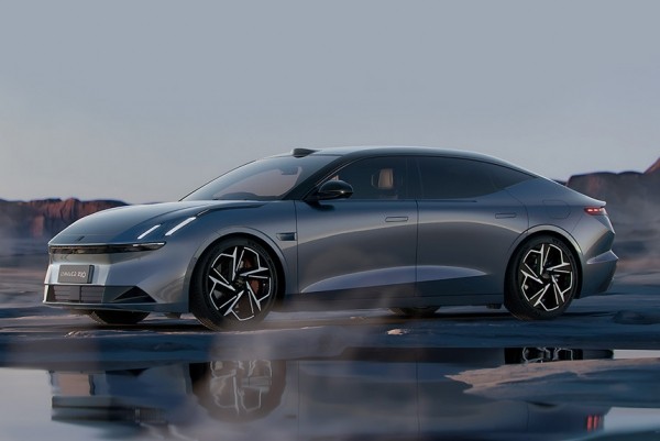 Седан Lynk & Co Z10 стал первым электромобилем марки Седан Lynk & Co Z10 стал первым электромобилем марки