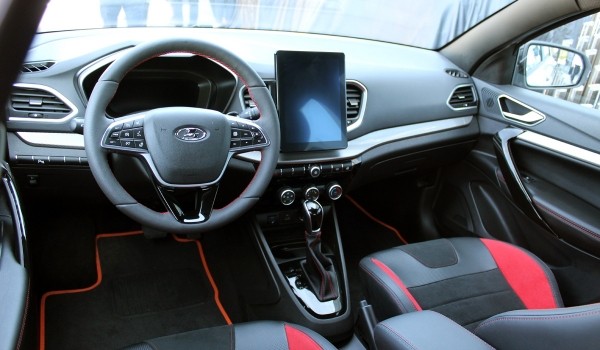 Лада Веста: упрощенный Спортлайн и новые версии с вариатором Лада Веста: упрощенный Спортлайн и новые версии с вариатором