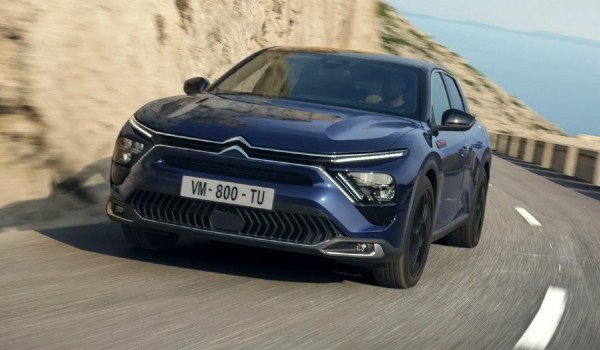 Дайджест дня: будущий BMW X3, дорогой Патриот и другие события индустрии Дайджест дня: будущий BMW X3, дорогой Патриот и другие события индустрии