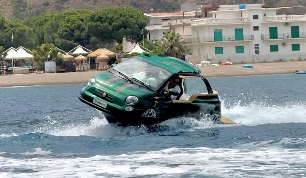 Дайджест дня: самый дорогой Hongqi, катер Abarth и другие события индустрии Дайджест дня: самый дорогой Hongqi, катер Abarth и другие события индустрии