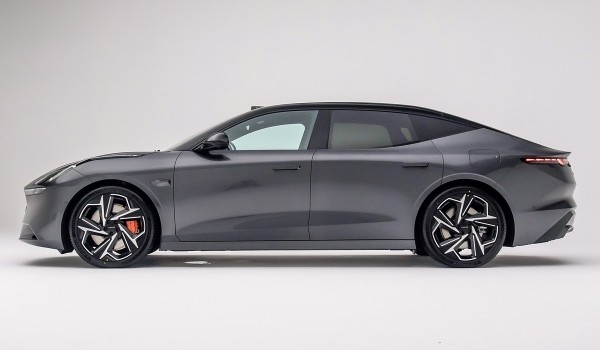 Седан Lynk & Co Z10 стал первым электромобилем марки Седан Lynk & Co Z10 стал первым электромобилем марки