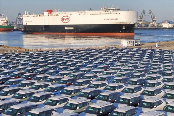 Евросоюз повысил ввозные пошлины на электромобили из Китая