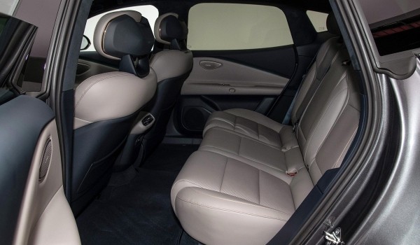 Седан Lynk & Co Z10 стал первым электромобилем марки Седан Lynk & Co Z10 стал первым электромобилем марки