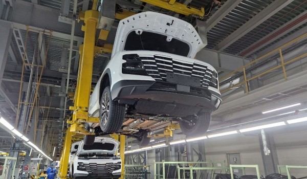 Дайджест дня: будущее мотора V12, бензиновый Argo и другие события индустрии Дайджест дня: будущее мотора V12, бензиновый Argo и другие события индустрии