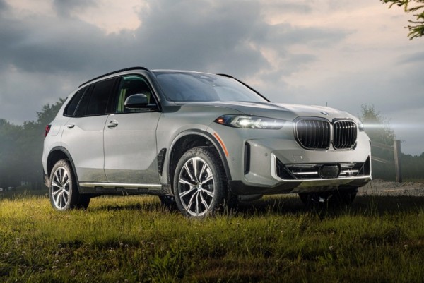BMW X5 отметил 25-летие внедорожной спецверсией BMW X5 отметил 25-летие внедорожной спецверсией
