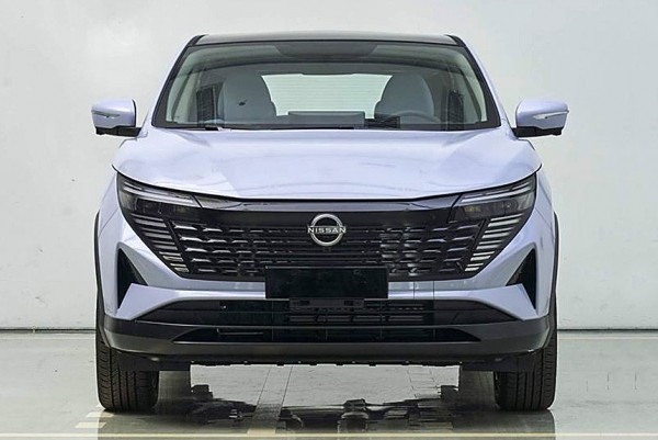 Nissan Qashqai второго поколения жив и готовится к обновлению Nissan Qashqai второго поколения жив и готовится к обновлению