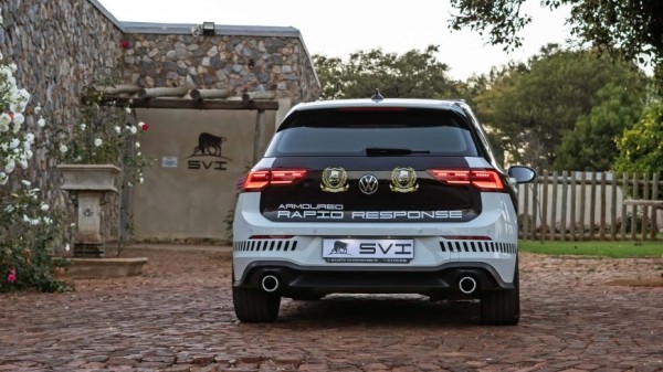 Бронированный VW Golf GTI выдержит атаку АК-47