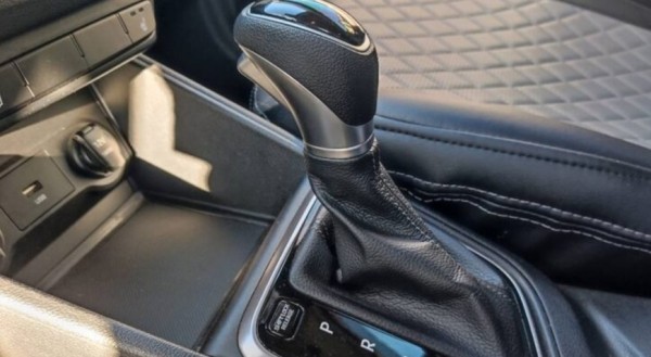 Эксперт рассказал, для чего на самом деле нужна "нейтралка" на автоматической коробке передач Эксперт рассказал, для чего на самом деле нужна "нейтралка" на автоматической коробке передач