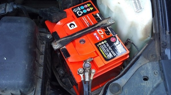 Эксперты дали советы по продлению срока службы аккумулятора в автомобиле