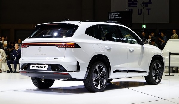 Monjaro превратился в Renault Grand Koleos