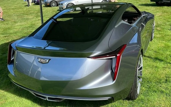 Cadillac впервые показал концептуальное купе шестилетней давности Cadillac впервые показал концептуальное купе шестилетней давности