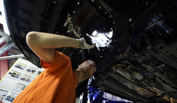 Дайджест дня: дизель Rolls-Royce V10, дефицит автомехаников и другие события индустрии