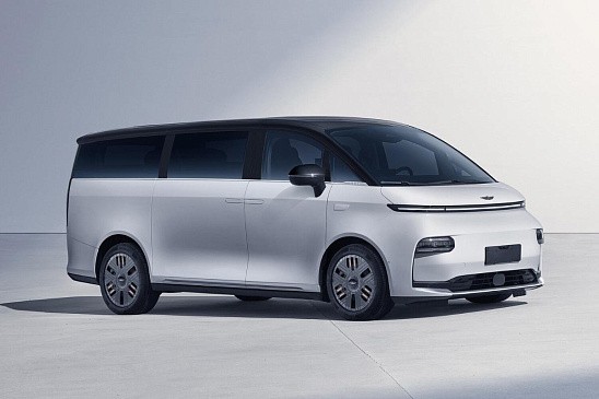 Geely Coolray и Haval Jolion подешевели на 700 тысяч рублей в России Geely Coolray и Haval Jolion подешевели на 700 тысяч рублей в России