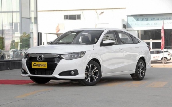 К лету в России стали активно дешеветь «параллельные» иномарки К лету в России стали активно дешеветь «параллельные» иномарки