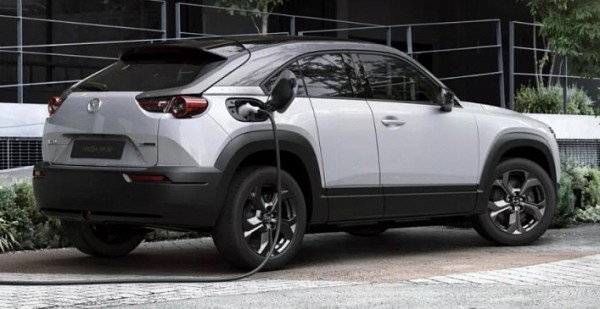 Компания Panasonic отметила снижения спроса на электромобили Компания Panasonic отметила снижения спроса на электромобили