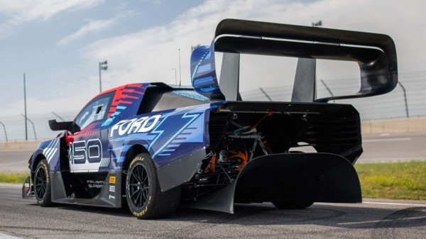 На что способен электрический супергрузовик Ford мощностью 1400 л.с. 