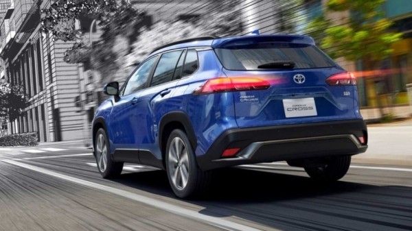 Новый кроссовер Toyota Corolla Cross в России, который дешевле «китайцев» Новый кроссовер Toyota Corolla Cross в России, который дешевле «китайцев»