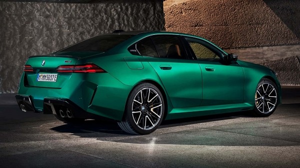 Новый M5 тяжелее внедорожника Chevy Tahoe. Что делает BMW?