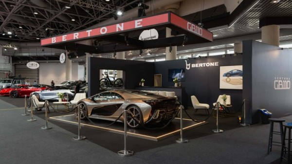 Новый суперкар от культовой студии Bertone получит мощный V10 Новый суперкар от культовой студии Bertone получит мощный V10