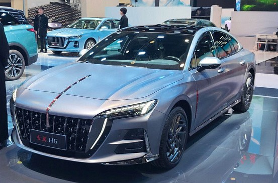 Россияне массово начали скупать китайские автомобили