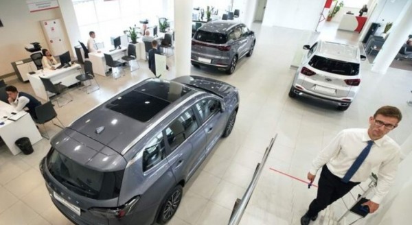 Россияне стали брать больше автокредитов, несмотря на высокие проценты