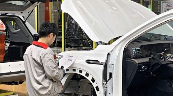 Российский XCite готовится презентовать свою вторую модель - кросс Chery Tiggo 8 Российский XCite готовится презентовать свою вторую модель - кросс Chery Tiggo 8