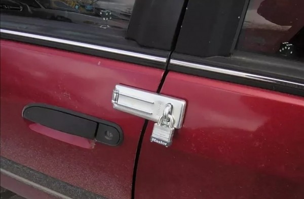 Утерян ключ от автомобиля вдали от дома. Лайфхаки от автомеханика 