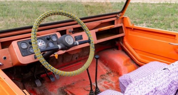 Журнал "За рулем" рассказал историю самого необычного автомобиля 20 века – ЛуАЗа Журнал "За рулем" рассказал историю самого необычного автомобиля 20 века – ЛуАЗа