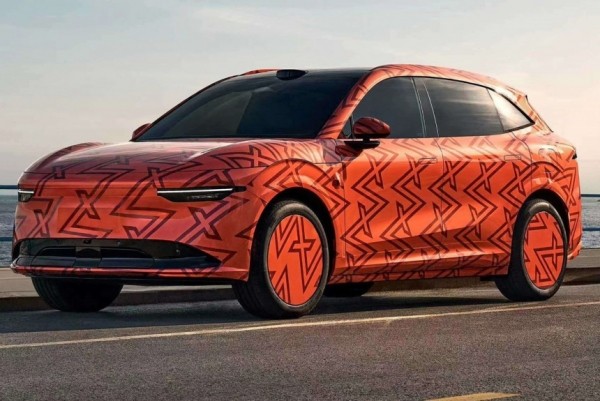 Среднеразмерный кроссовер Zeekr 7X дебютировал в камуфляже (и без) Среднеразмерный кроссовер Zeekr 7X дебютировал в камуфляже (и без)