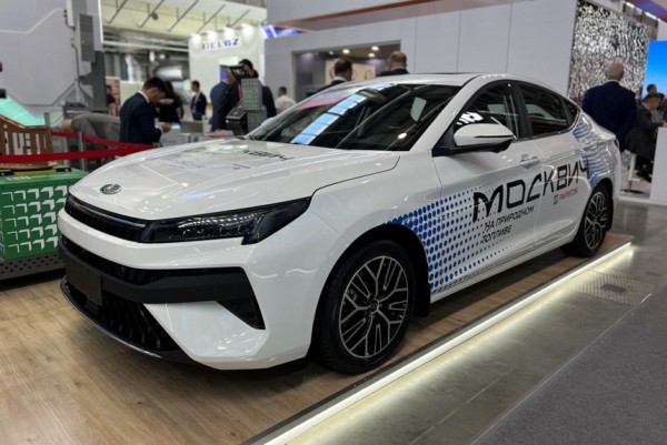 Дайджест дня: газовый Москвич 6, автобус Sollers и другие события индустрии Дайджест дня: газовый Москвич 6, автобус Sollers и другие события индустрии